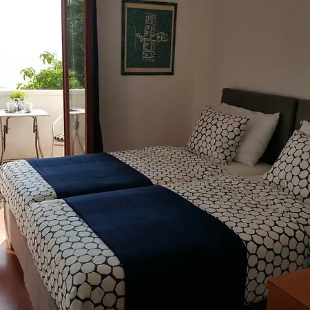 Bed and breakfast Niko 3*