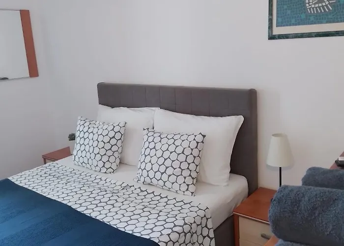 Alojamento de Acomodação e Pequeno-almoço Niko Seline