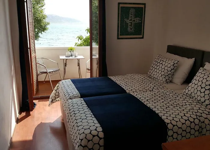 Niko Bed & Breakfast 3*